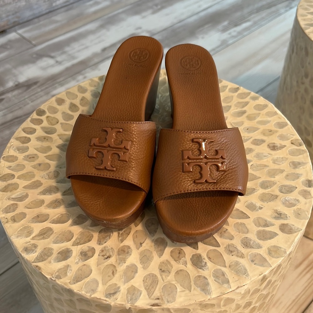 Tory Burch wedges! Super cute and in great shape!